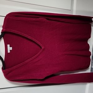 Long sleeve v neck sweater